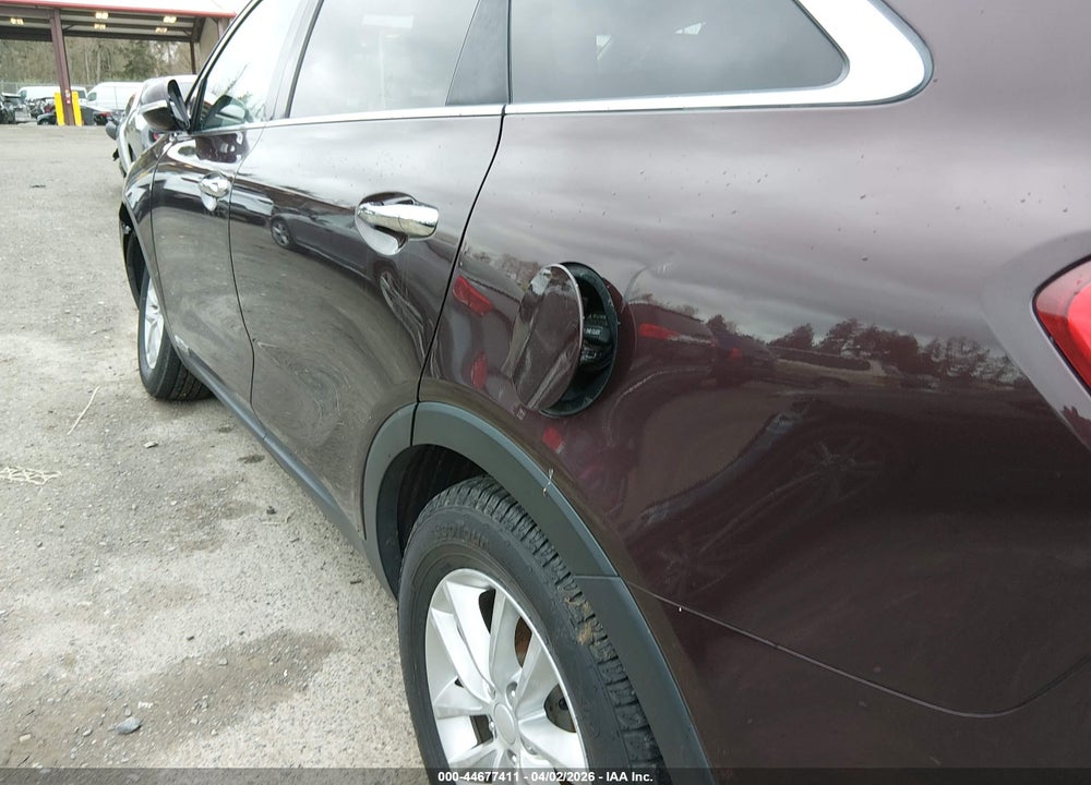 2016 KIA SORENTO 3.3L LX VIN: 5XYPGDA58GG063038