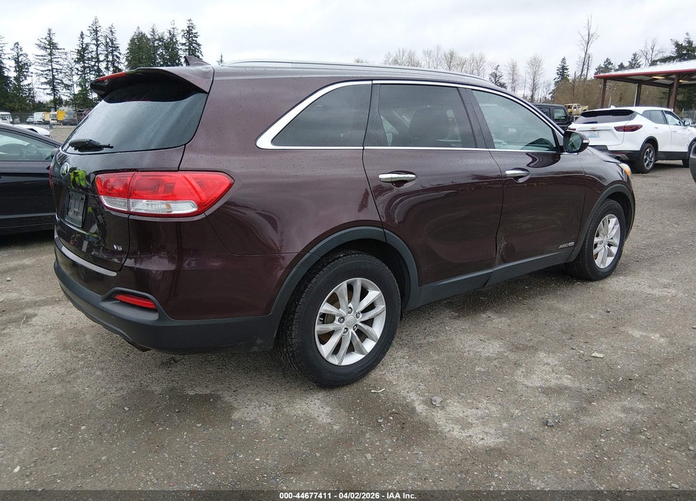 2016 KIA SORENTO 3.3L LX VIN: 5XYPGDA58GG063038