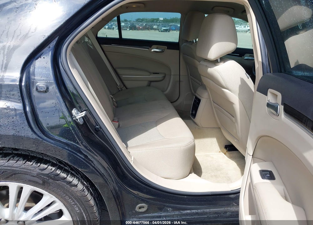 2014 CHRYSLER 300 VIN: 2C3CCARG6EH341792