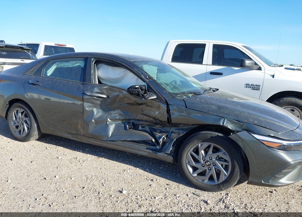 2024 HYUNDAI ELANTRA HYBRID BLUE VIN: KMHLM4DJ2RU118838