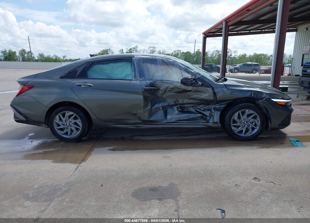 2024 HYUNDAI ELANTRA HYBRID BLUE VIN: KMHLM4DJ2RU118838