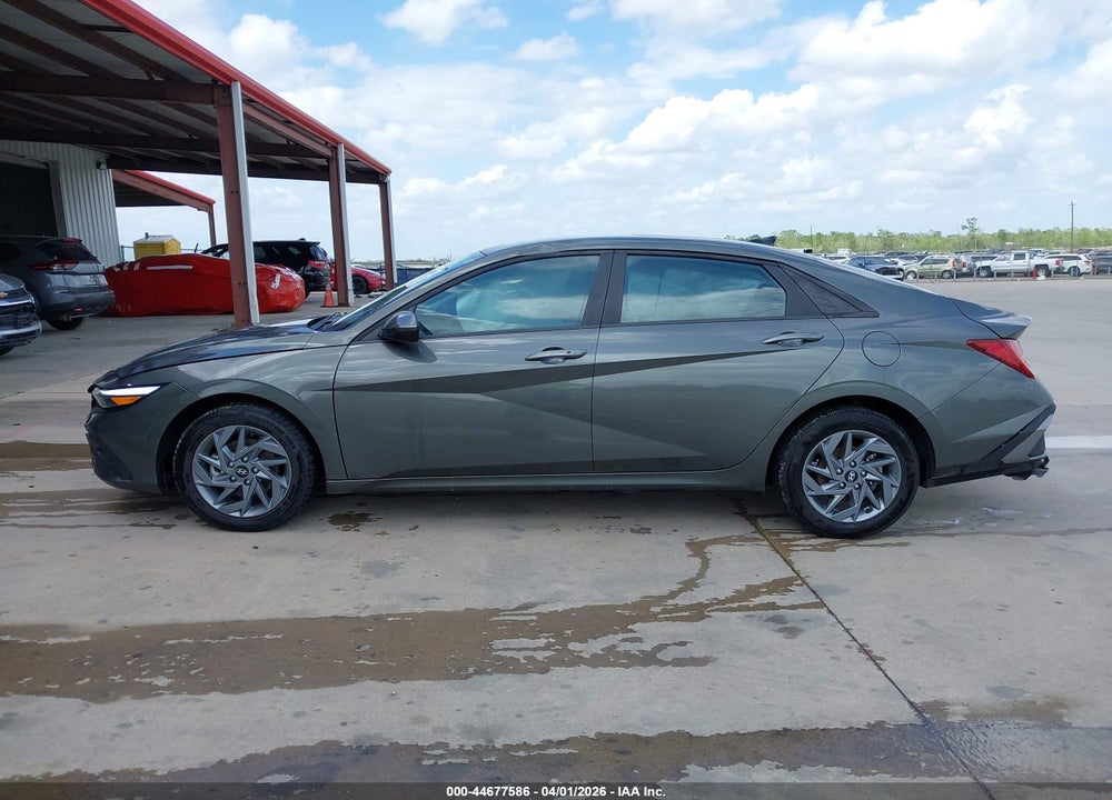 2024 HYUNDAI ELANTRA HYBRID BLUE VIN: KMHLM4DJ2RU118838