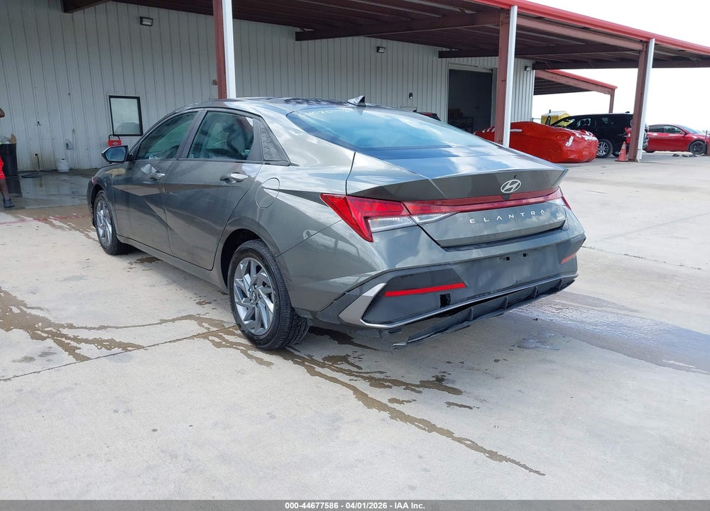 2024 HYUNDAI ELANTRA HYBRID BLUE VIN: KMHLM4DJ2RU118838