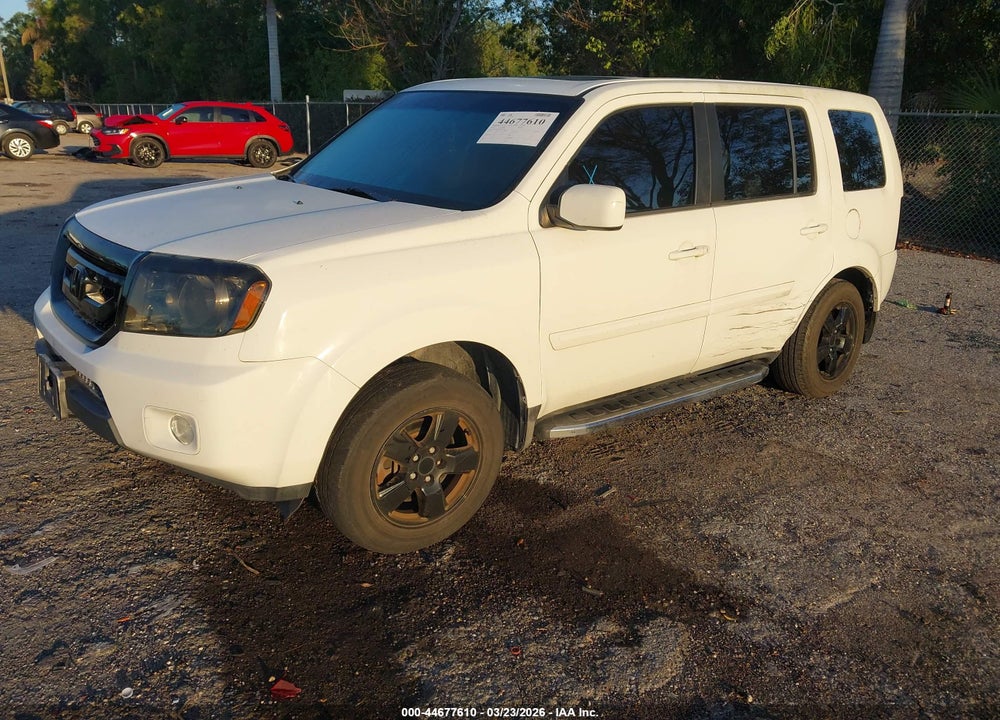 2011 HONDA PILOT EX-L VIN: 5FNYF3H58BB011948