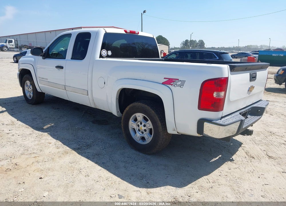 2007 CHEVROLET SILVERADO 1500 LT1 VIN: 2GCEK19C271731434