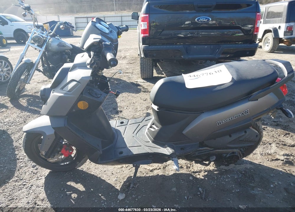 2018 GENUINE SCOOTER CO. HOOLIGAN 170I VIN: RFVBFBF93J1001511