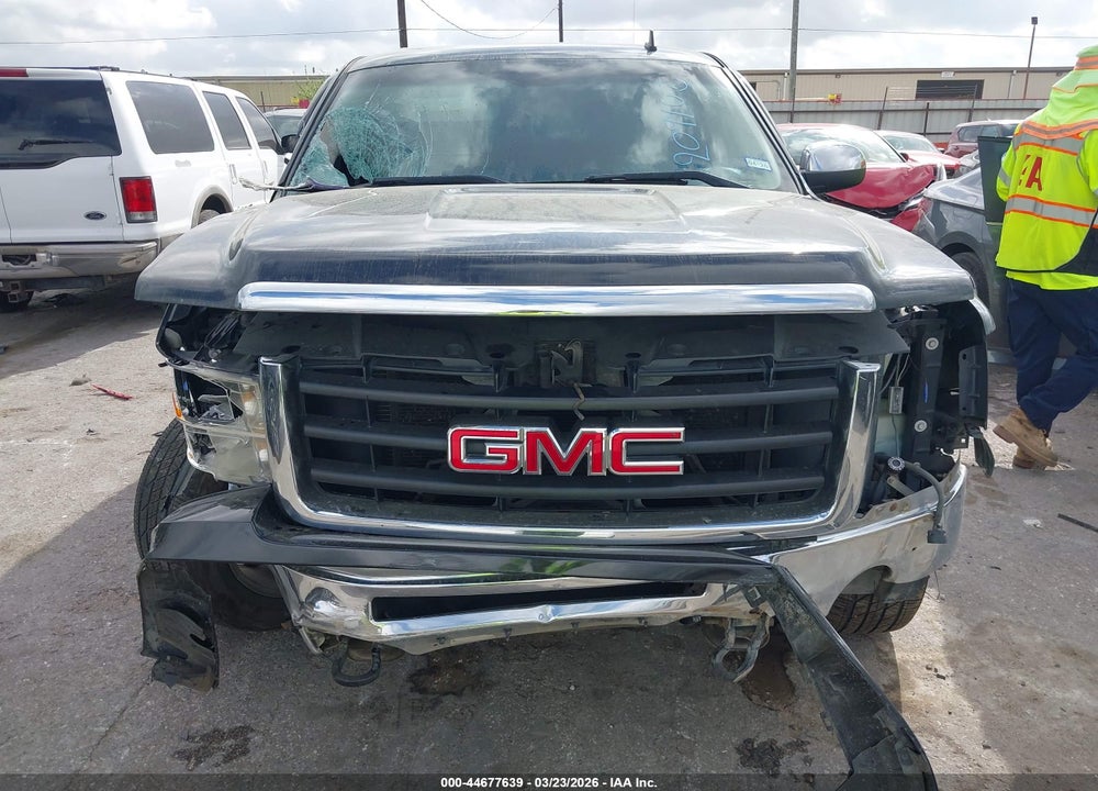 2010 GMC SIERRA 1500 SLE VIN: 3GTRCVE03AG209105