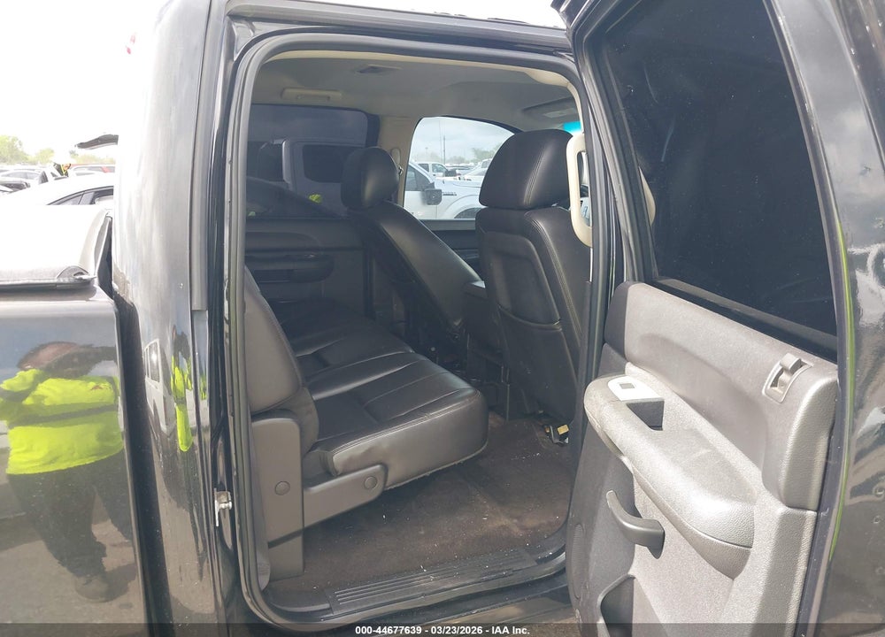 2010 GMC SIERRA 1500 SLE VIN: 3GTRCVE03AG209105
