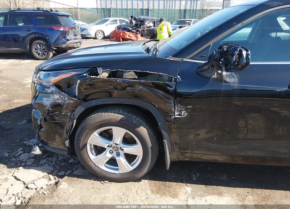 2023 TOYOTA HIGHLANDER LE VIN: 5TDKDRBH6PS501311