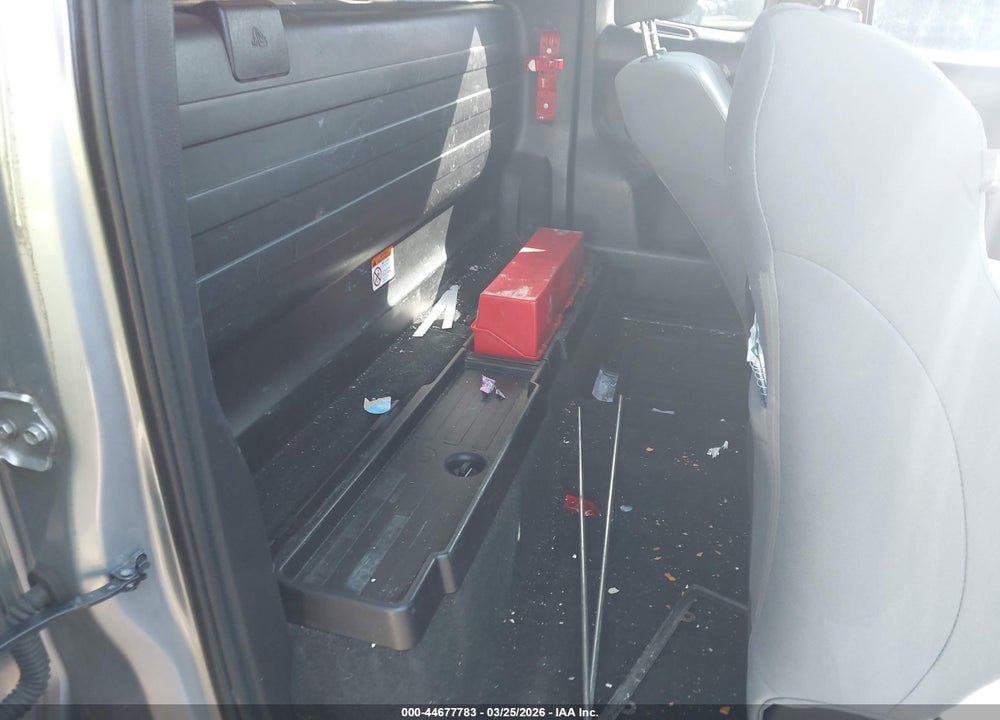 2019 TOYOTA TACOMA SR VIN: 5TFRX5GN0KX142201
