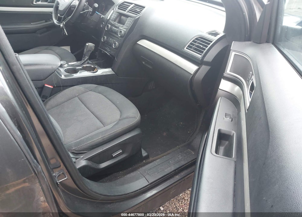 2017 FORD EXPLORER XLT VIN: 1FM5K8D83HGE20803