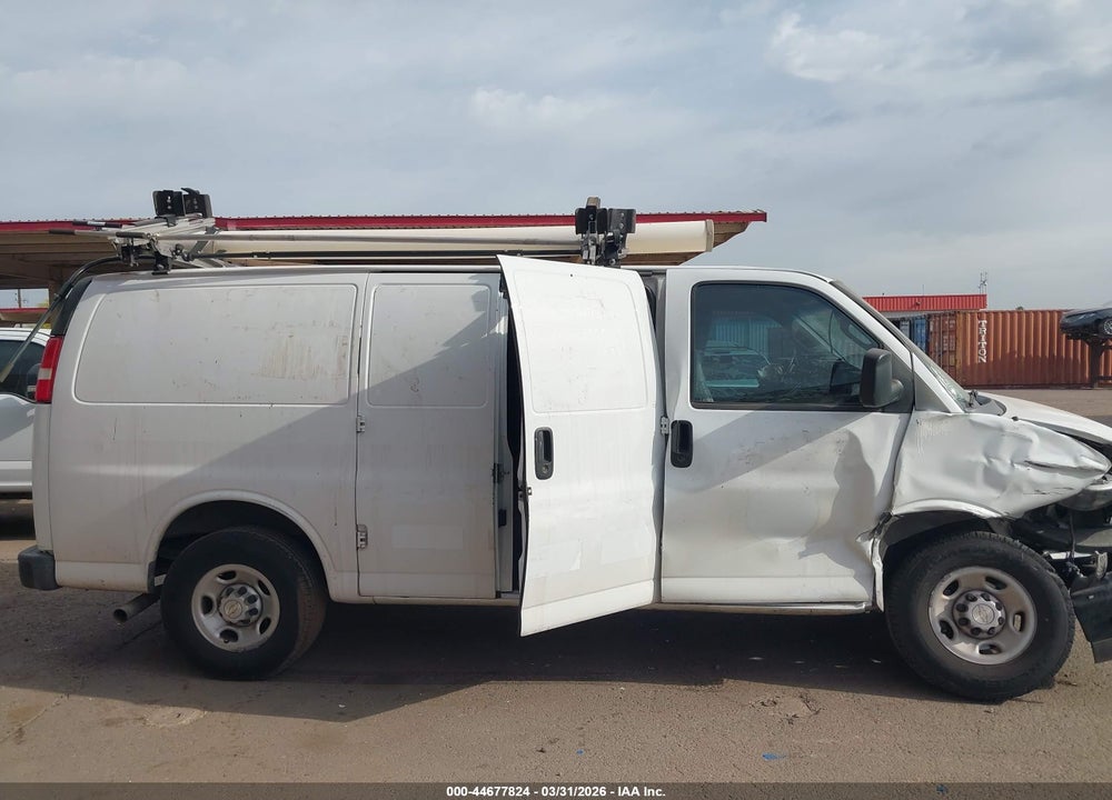 2022 CHEVROLET EXPRESS CARGO RWD 2500 REGULAR WHEELBASE WT VIN: 1GCWGAFP1N1270257