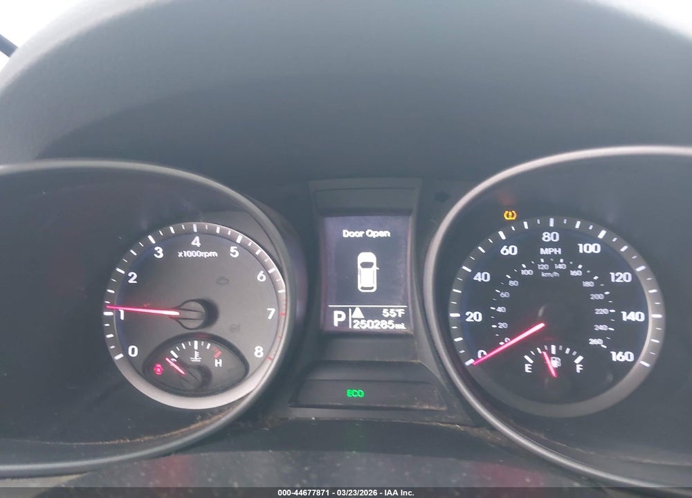 2015 HYUNDAI SANTA FE SPORT 2.4L VIN: 5XYZTDLB8FG290221