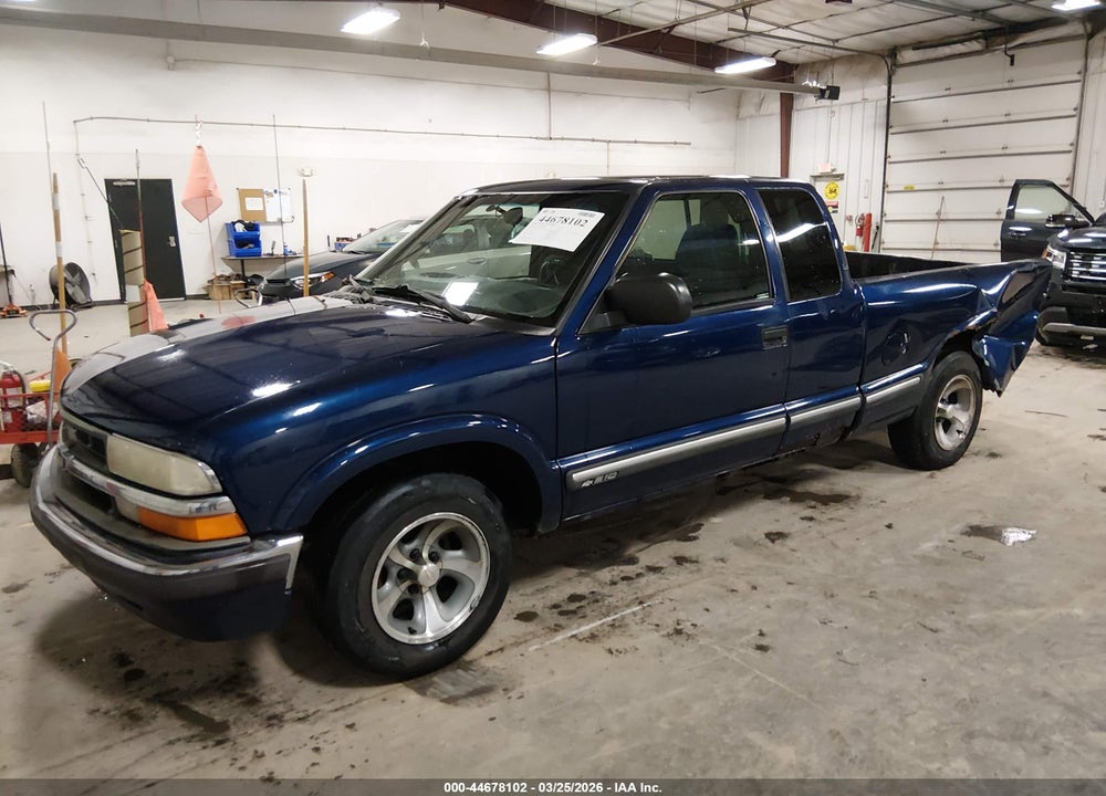 2003 CHEVROLET S-10 LS VIN: 1GCCS19X338187883