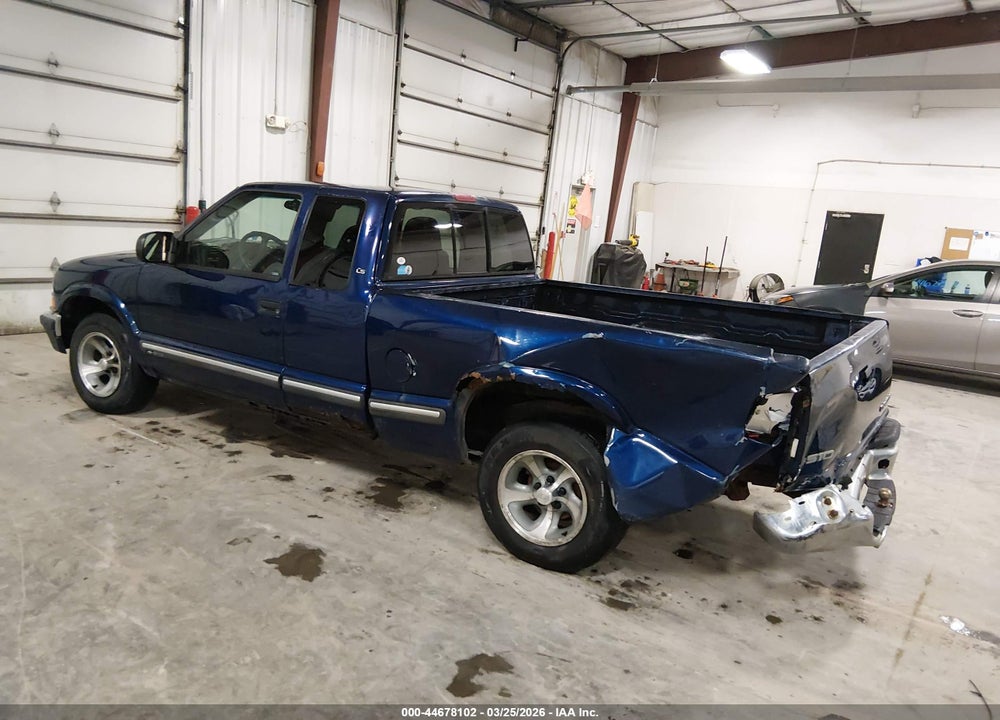 2003 CHEVROLET S-10 LS VIN: 1GCCS19X338187883