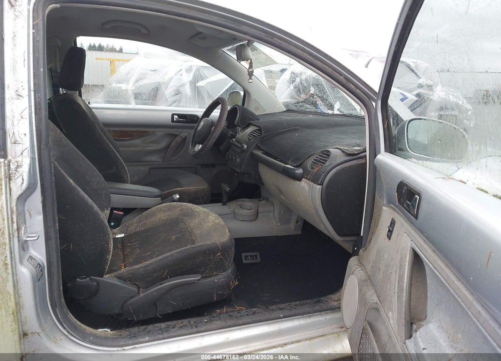 2002 VOLKSWAGEN NEW BEETLE GLS TDI VIN: 3VWCP21C12M422594