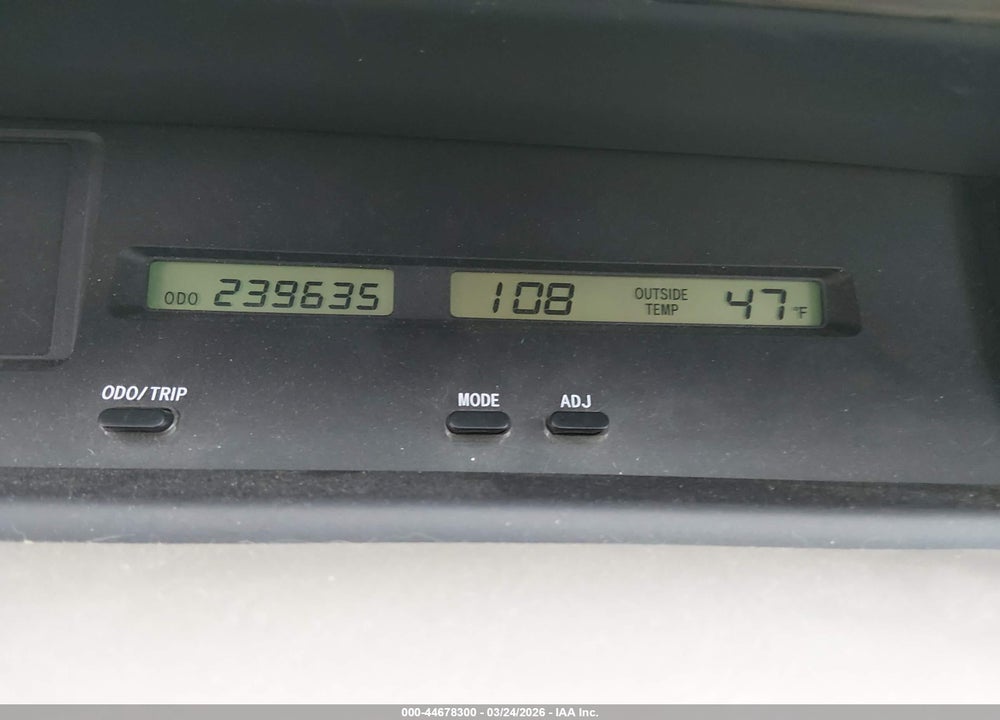 2003 TOYOTA AVALON XL VIN: 4T1BF28B93U269826
