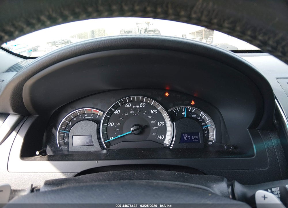 2014 TOYOTA CAMRY SE VIN: 4T1BF1FK2EU349985