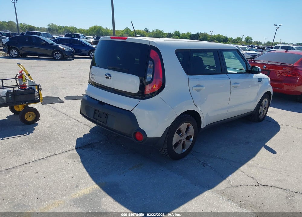 2015 KIA SOUL VIN: KNDJN2A29F7185165