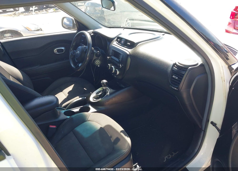2015 KIA SOUL VIN: KNDJN2A29F7185165