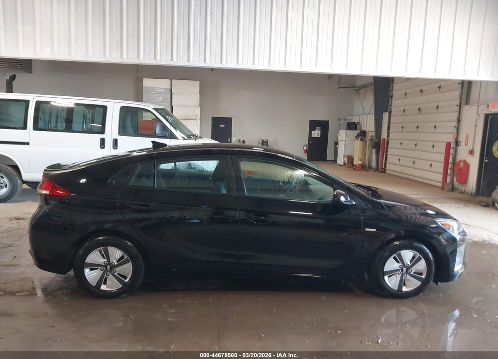 2018 HYUNDAI IONIQ HYBRID BLUE VIN: KMHC65LC5JU075846