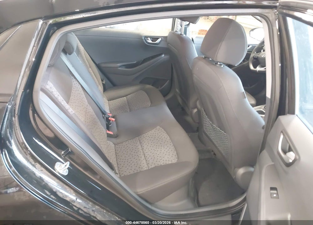 2018 HYUNDAI IONIQ HYBRID BLUE VIN: KMHC65LC5JU075846
