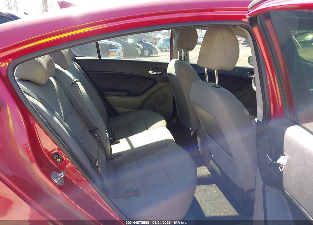 2016 KIA FORTE LX VIN: KNAFX4A61G5537521