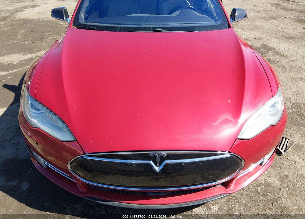 2015 TESLA MODEL S VIN: 5YJSA1H20FF093565