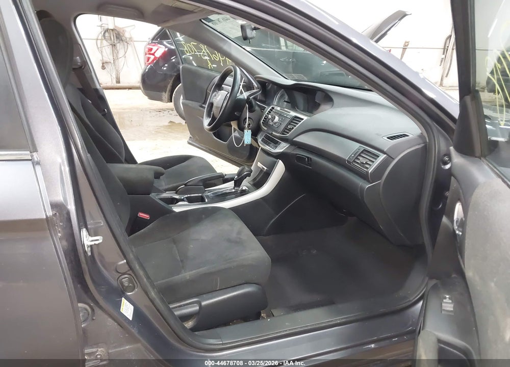 2013 HONDA ACCORD LX VIN: 1HGCR2F35DA160814