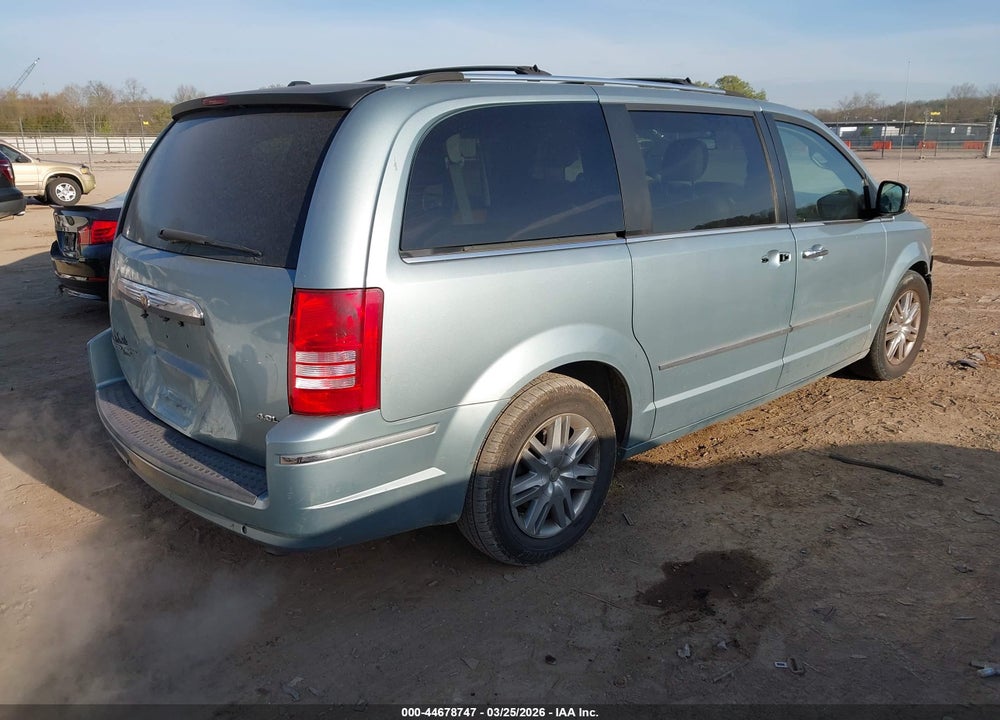 2008 CHRYSLER TOWN & COUNTRY LIMITED VIN: 2A8HR64X18R837157