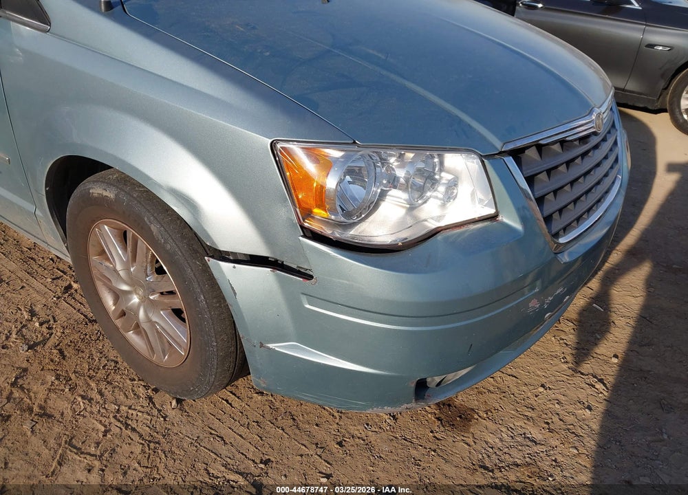 2008 CHRYSLER TOWN & COUNTRY LIMITED VIN: 2A8HR64X18R837157
