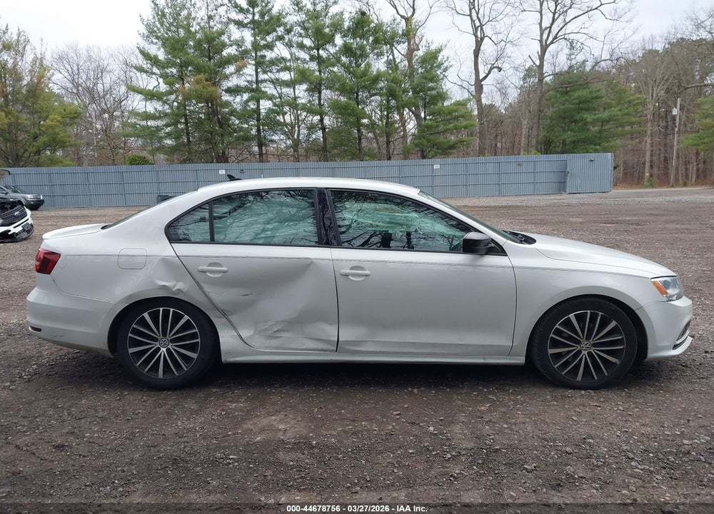 2016 VOLKSWAGEN JETTA 1.8T SPORT VIN: 3VWD17AJ5GM236811