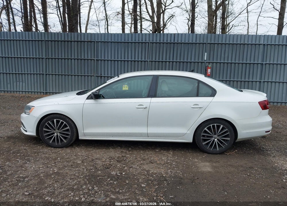 2016 VOLKSWAGEN JETTA 1.8T SPORT VIN: 3VWD17AJ5GM236811