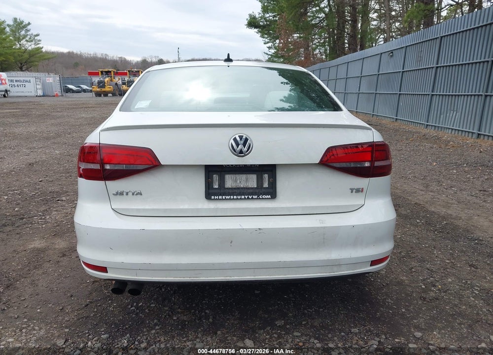 2016 VOLKSWAGEN JETTA 1.8T SPORT VIN: 3VWD17AJ5GM236811