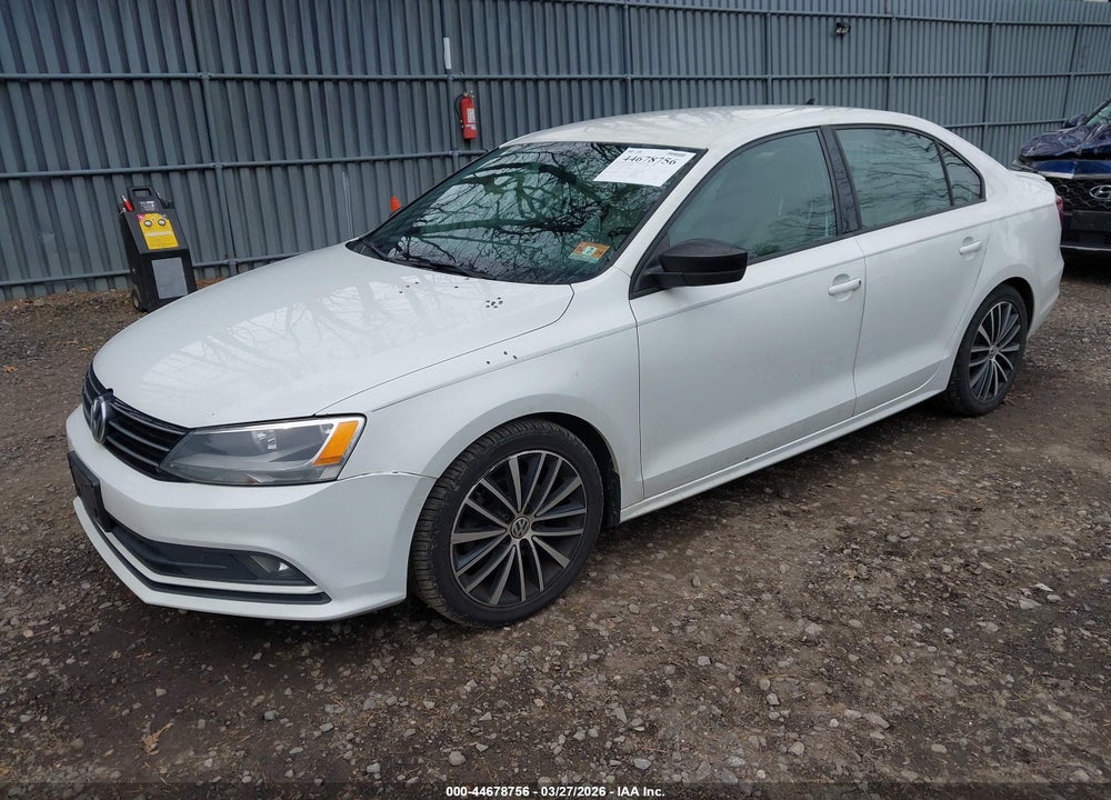 2016 VOLKSWAGEN JETTA 1.8T SPORT VIN: 3VWD17AJ5GM236811