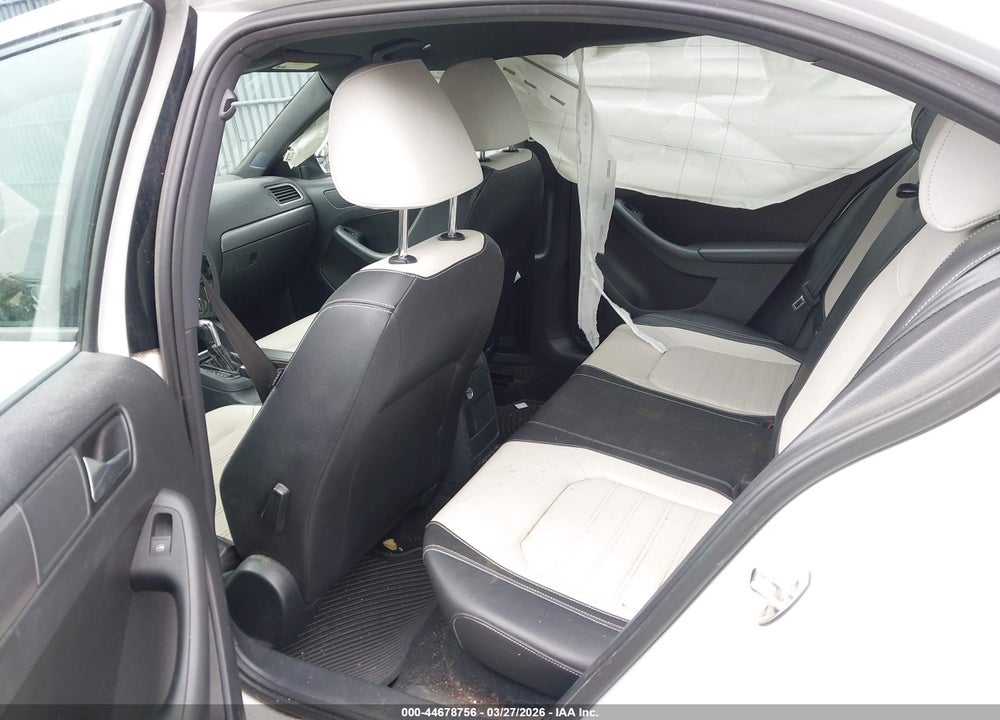 2016 VOLKSWAGEN JETTA 1.8T SPORT VIN: 3VWD17AJ5GM236811