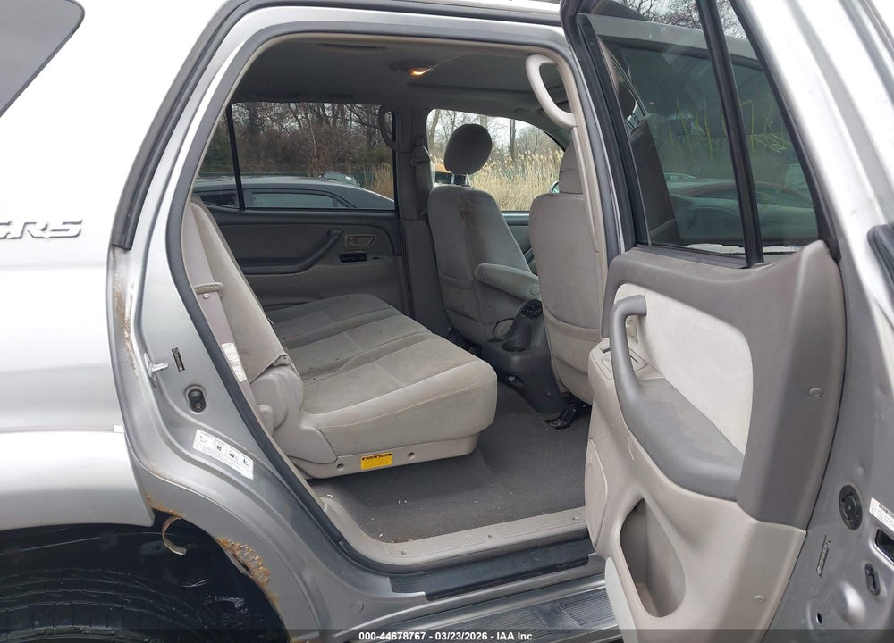 2006 TOYOTA SEQUOIA SR5 V8 VIN: 5TDBT44A76S267376