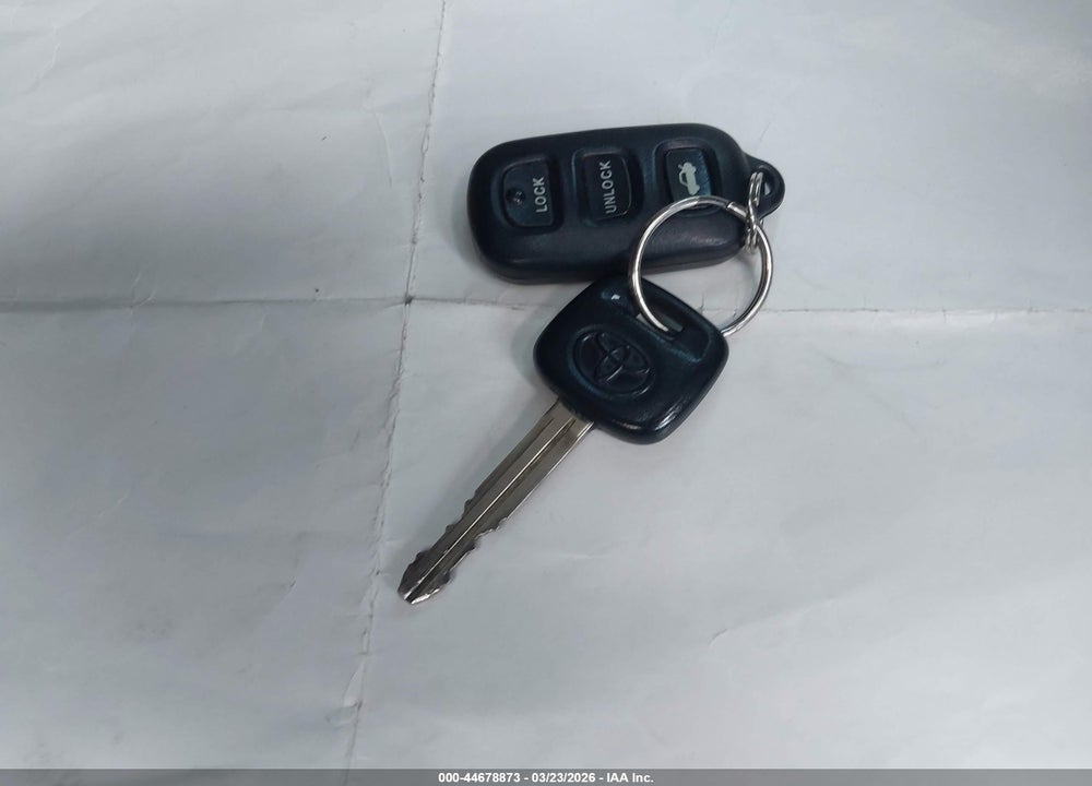 2002 TOYOTA CAMRY LE VIN: 4T1BE32K82U616322