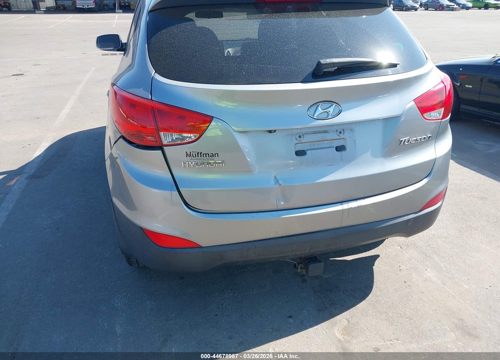 2011 HYUNDAI TUCSON GLS VIN: KM8JU3AC1BU226140
