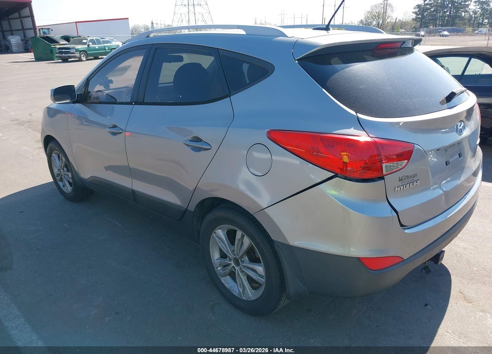 2011 HYUNDAI TUCSON GLS VIN: KM8JU3AC1BU226140