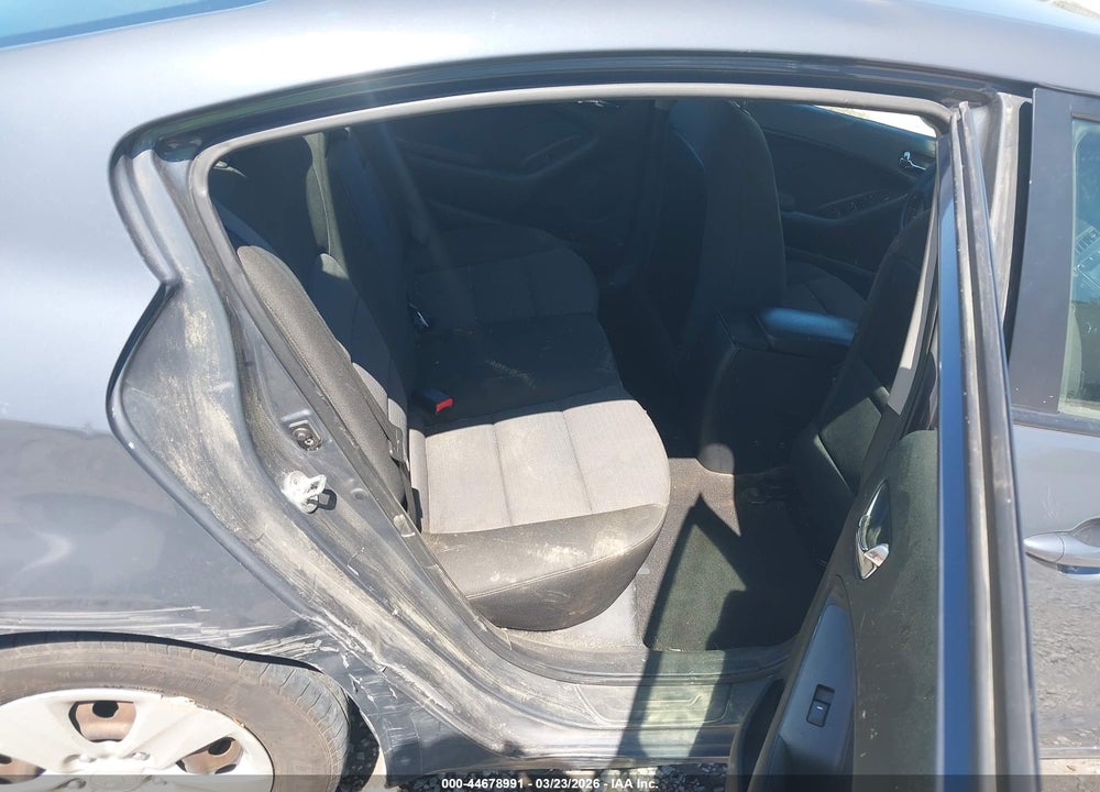 2016 KIA FORTE LX VIN: KNAFX4A60G5519706