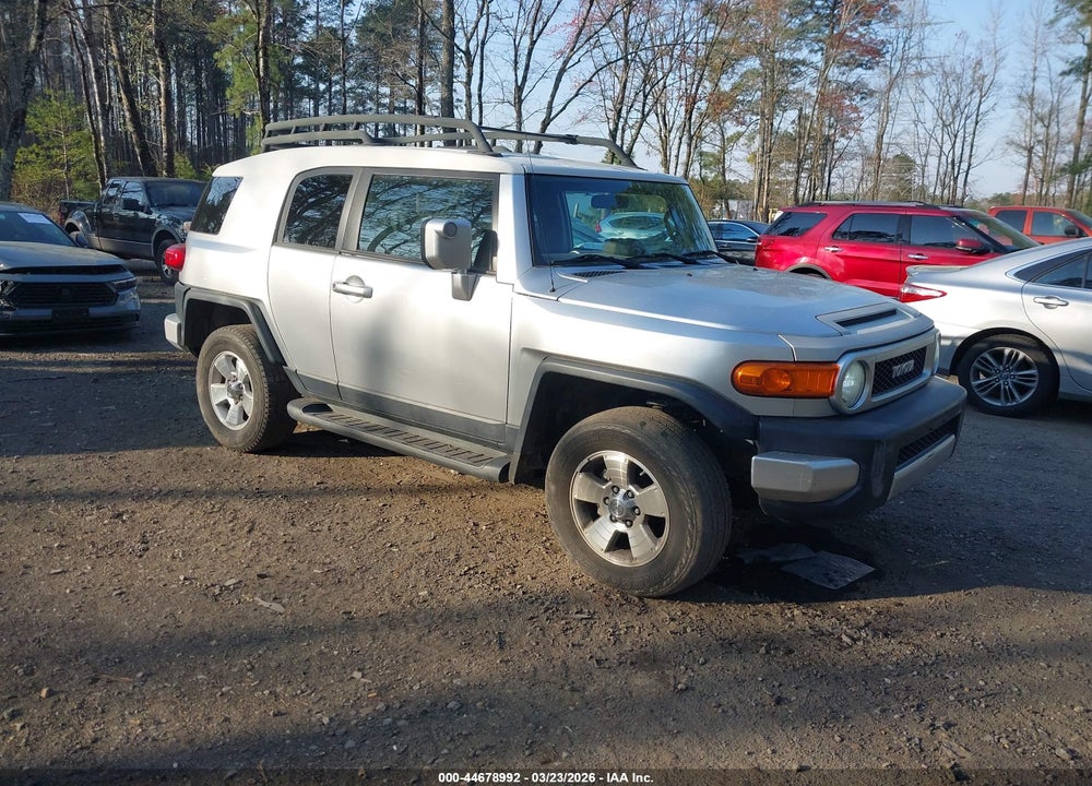 2007 TOYOTA FJ CRUISER VIN: JTEBU11F970001224