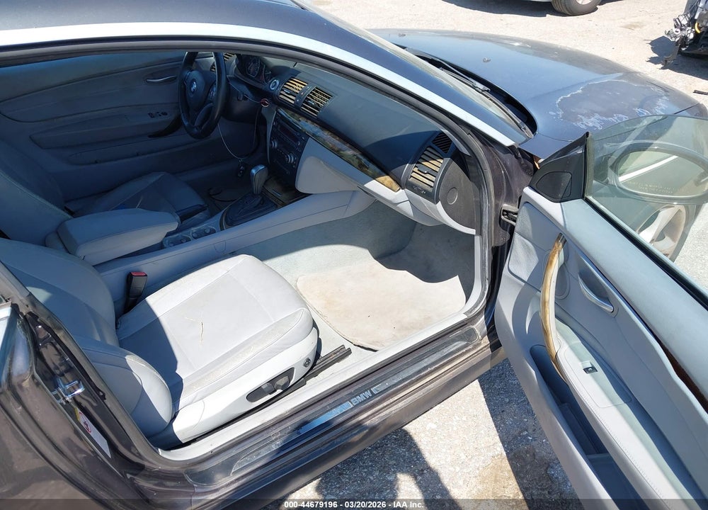 2008 BMW 128I VIN: WBAUP73598VF08964