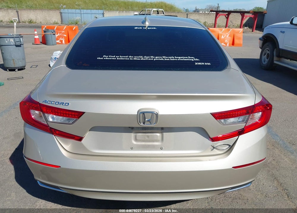 2018 HONDA ACCORD EX VIN: 1HGCV1F44JA062173