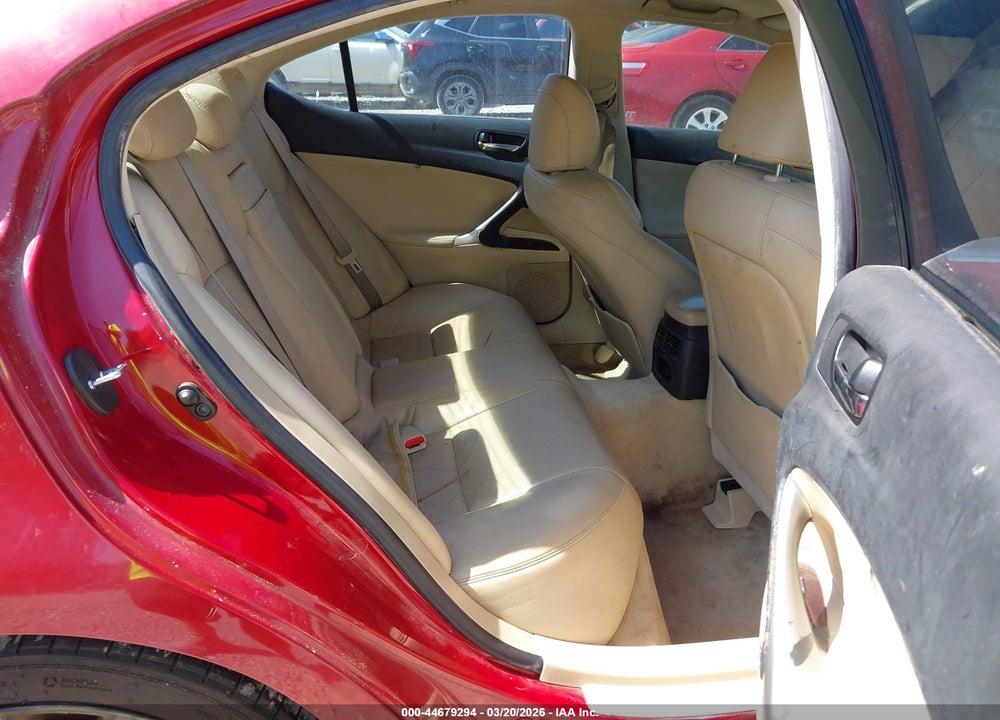 2007 LEXUS IS 350 VIN: JTHBE262X75012716