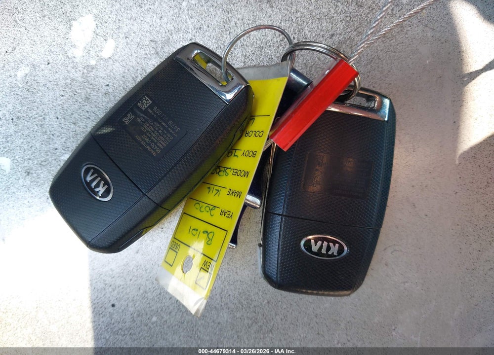 2020 KIA SPORTAGE LX VIN: KNDPMCAC2L7792130