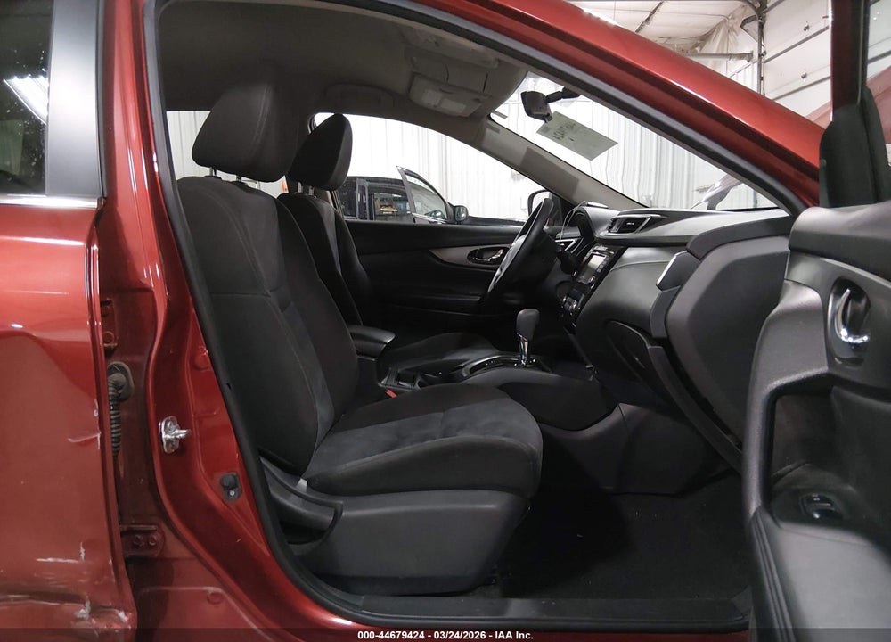 2015 NISSAN ROGUE SV VIN: KNMAT2MV5FP587521
