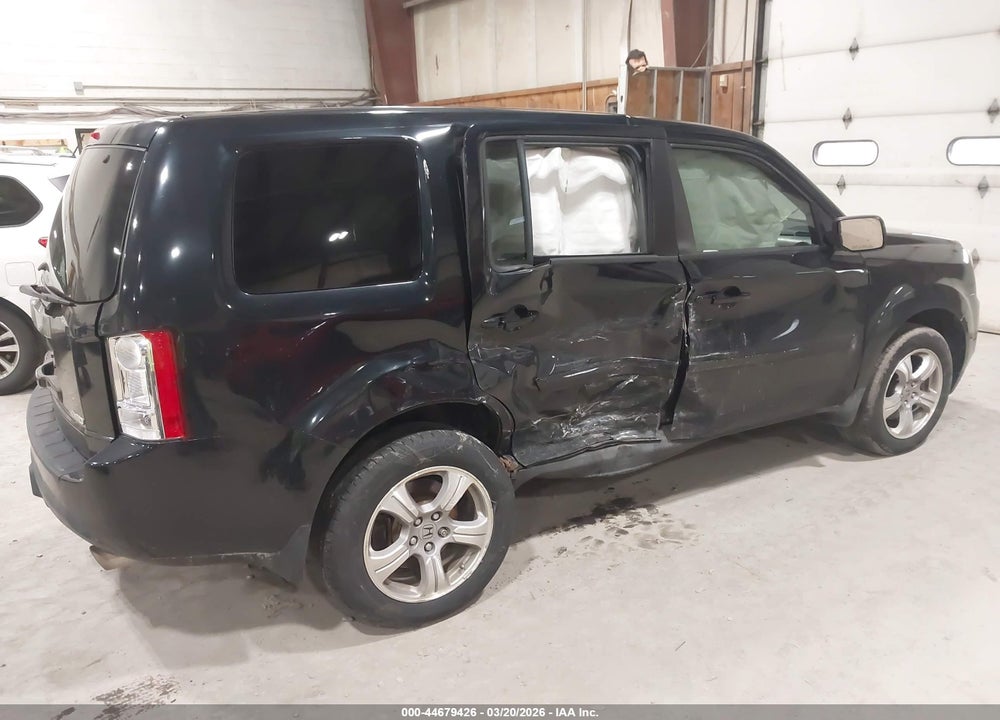 2013 HONDA PILOT EX VIN: 5FNYF4H48DB040205