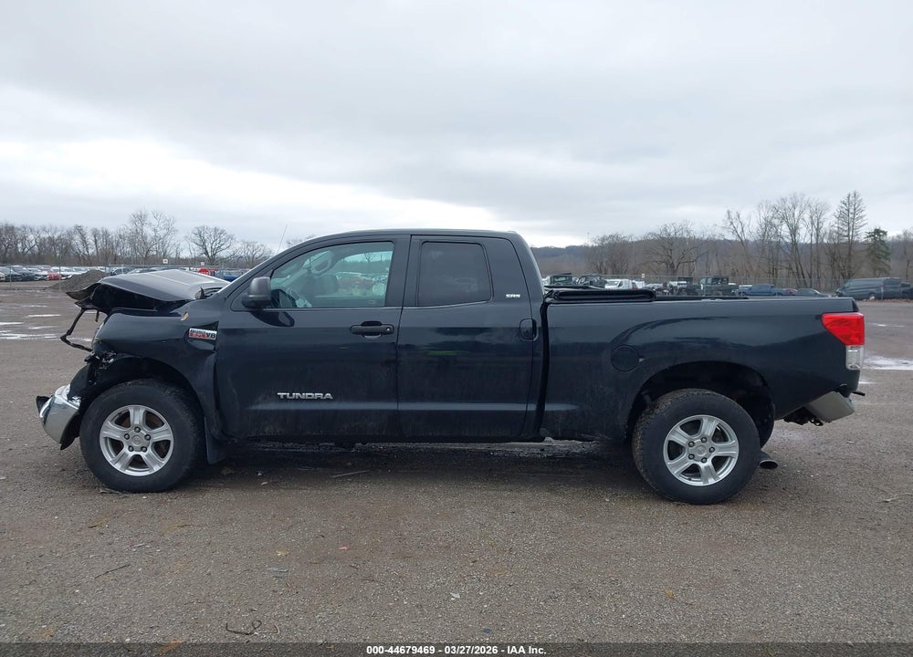 2012 TOYOTA TUNDRA GRADE 5.7L V8 VIN: 5TFUW5F19CX252838
