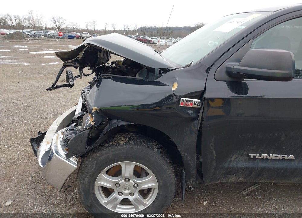 2012 TOYOTA TUNDRA GRADE 5.7L V8 VIN: 5TFUW5F19CX252838